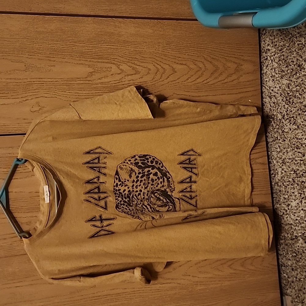 Maurices graphic  Tee